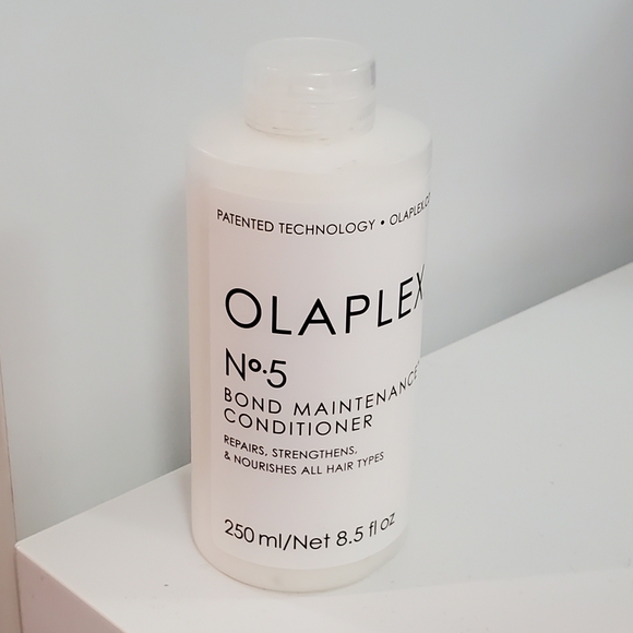 OLAPLEX Nº.5 BOND MAINTENANCE CONDITIONER - Picture 8 of 9